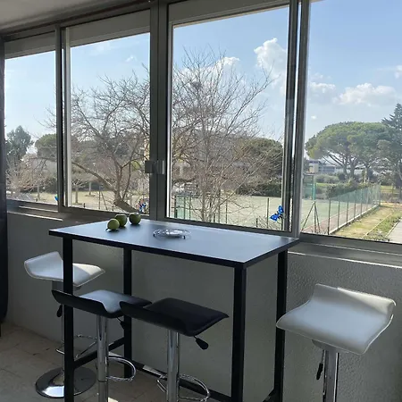 3 Pieces Confort Avec Loggia Fermee Et Equipements Modernes, Proche Des Thermes - Fr-1-553-208 Apartment